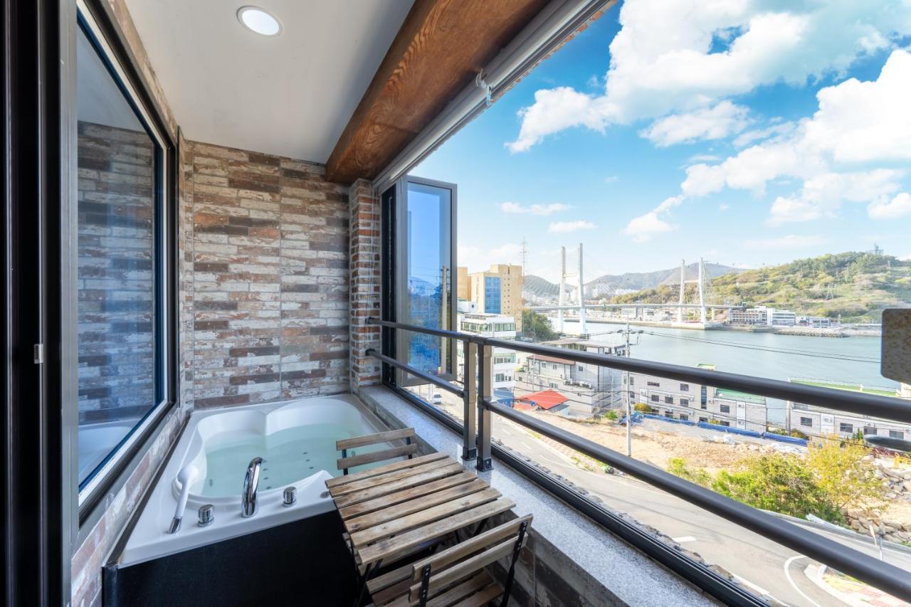 Yeosu View Foret Pension エクステリア 写真